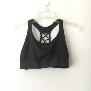 Victoria’s Secret strappy sports bra! Size small